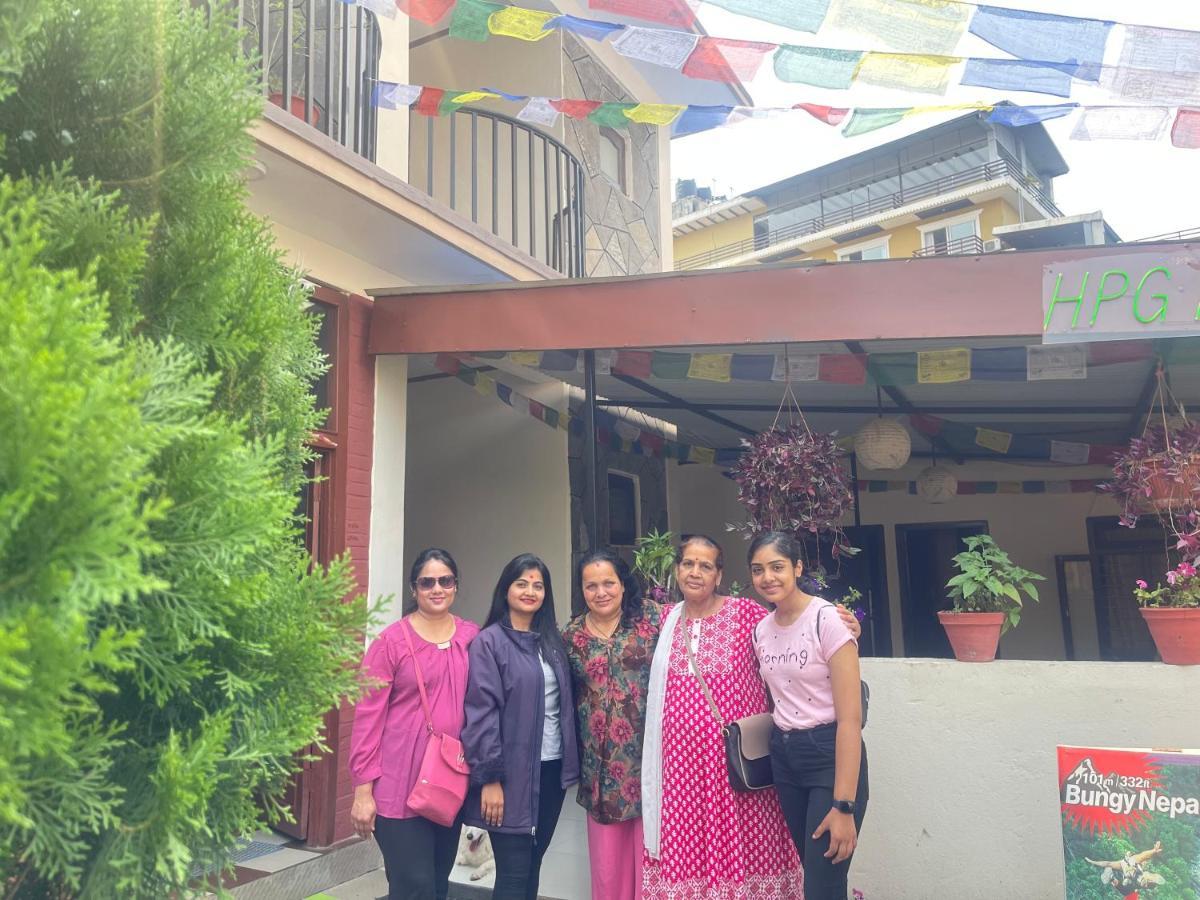 Hotel Peace Ganga Inn Pokhara Extérieur photo